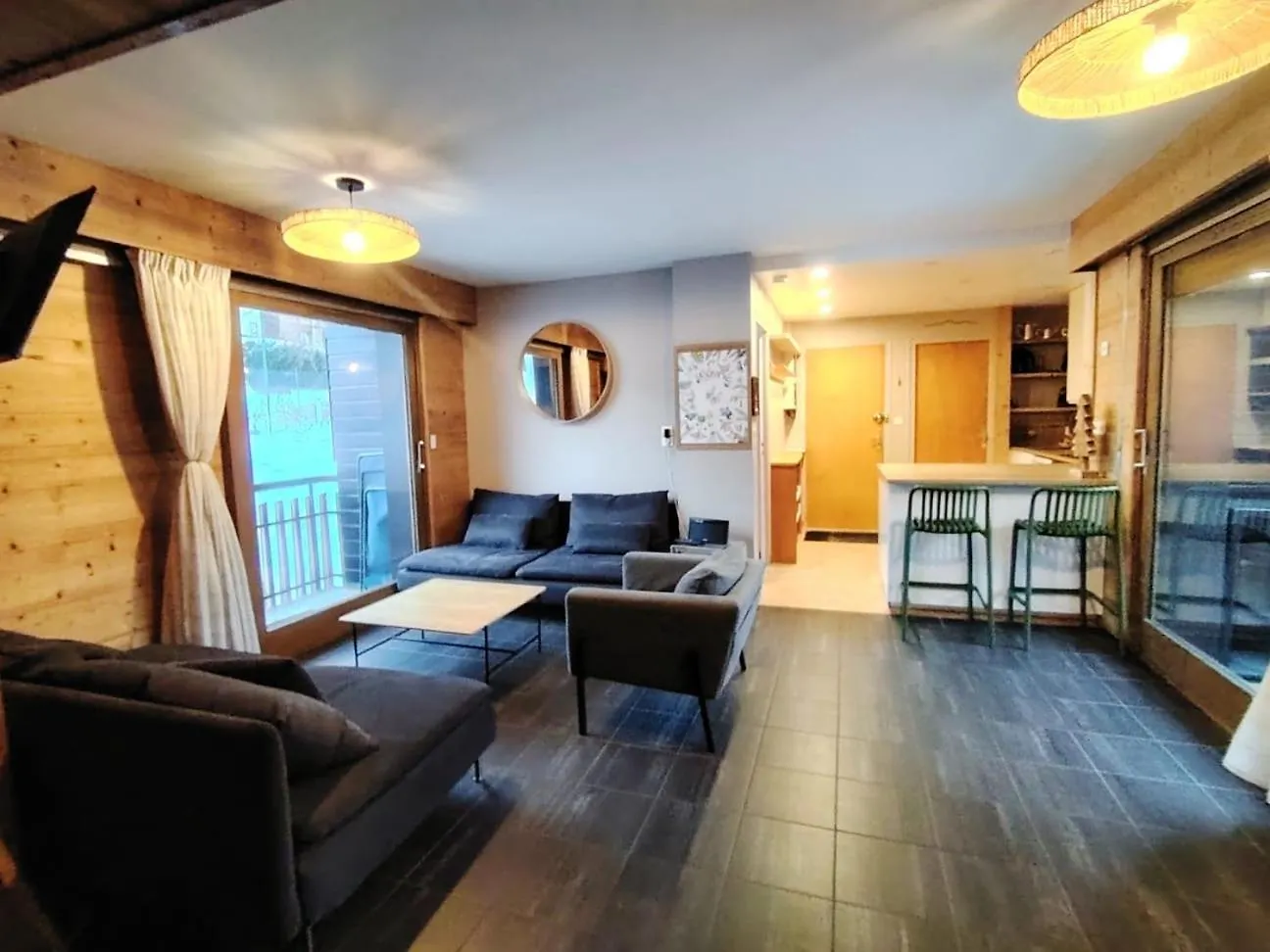 Appartement 3 Chambres Au Doux Soleil Les Gets 0*,  France
